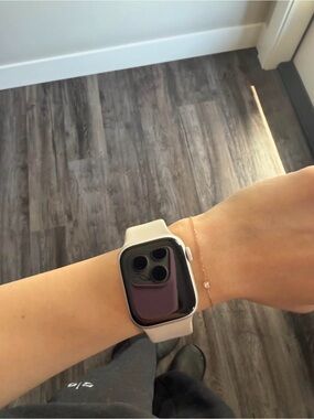 Apple Watch Series 8 GPS + Cellular 41mm - Starlight